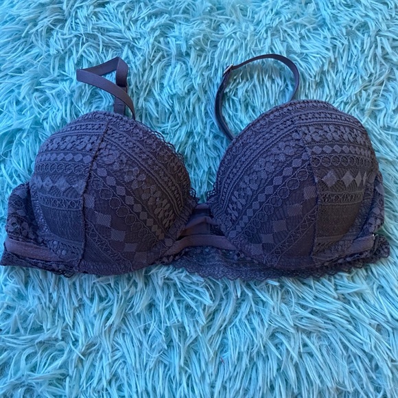 Hollister push-up lace bra! 32A - Picture 1 of 3